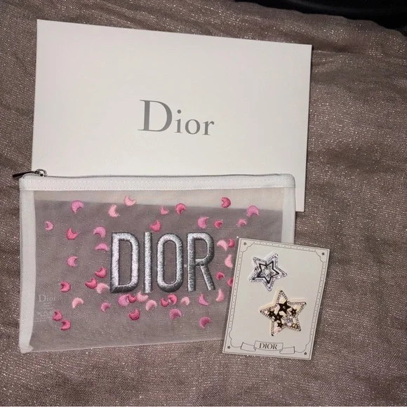 Dior Embroidered Pink Heart Mesh Pouch + Hair star barrettes - Picture 5 of 9